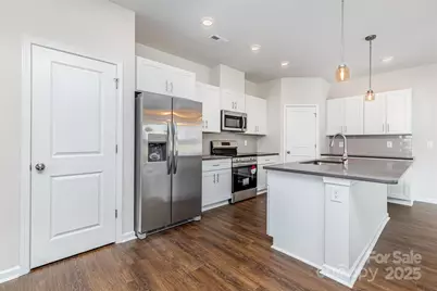 2039 Sadler Woods Lane, Charlotte, NC 28214 - Photo 5