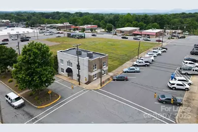 214 Main Avenue Drive, Taylorsville, NC 28681 - Photo 9