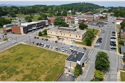 214 Main Avenue Drive, Taylorsville, NC 28681 - Photo 15