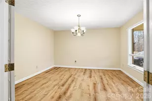 2619 Hopewell Church Rd, Sherrills Ford, NC 28673 - Photo 9