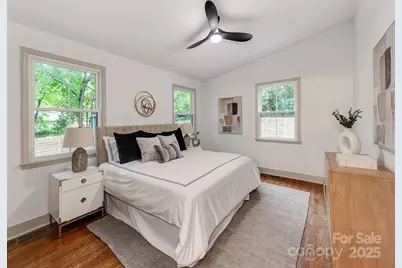 2114 Thurmond Place, Charlotte, NC 28205 - Photo 17