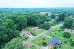 2625 Glenn St, Newton, NC 28658 - Photo 29