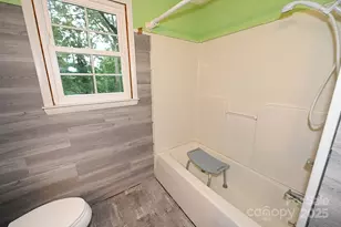 2625 Glenn St, Newton, NC 28658 - Photo 13