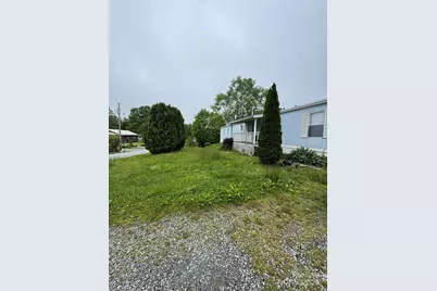 417 Cranberry Street, Newland, NC 28657 - Photo 9