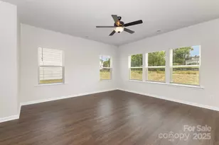 2043 Sadler Woods Ln, Charlotte, NC 28214 - Photo 9