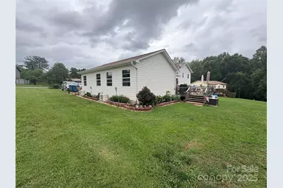 1895 Sandy Circle, Newton, NC 28658 - Photo 39