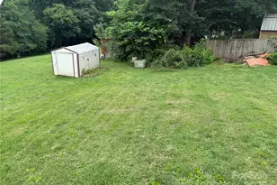 1895 Sandy Cir, Newton, NC 28658 - Photo 35