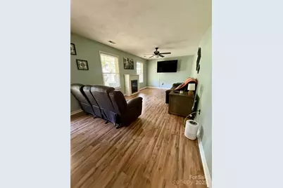 117 Lincoln Village Drive, Statesville, NC 28677 - Photo 7