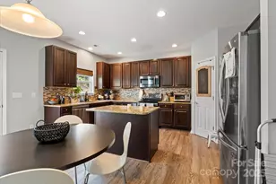 197 Roanoke Rd, Fletcher, NC 28732 - Photo 9