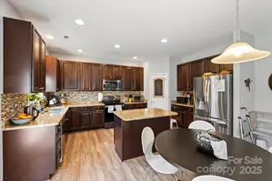 197 Roanoke Rd, Fletcher, NC 28732 - Photo 7