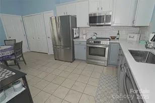 19182 Mallard Dr, Fort Mill, SC 29707 - Photo 5