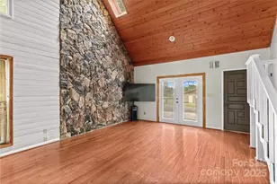 296 Hicks Creek Rd, Troutman, NC 28166 - Photo 9