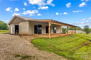 296 Hicks Creek Rd, Troutman, NC 28166 - Photo 29