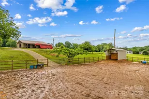 296 Hicks Creek Rd, Troutman, NC 28166 - Photo 39