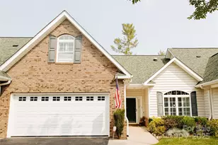 47 Victoria Park Dr, Hendersonville, NC 28792 - Photo 3