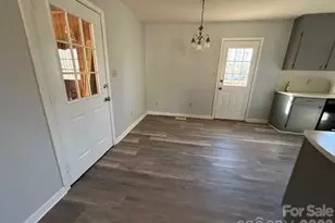 1616 Lazenby St, Newton, NC 28658 - Photo 7