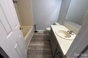 1616 Lazenby St, Newton, NC 28658 - Photo 3