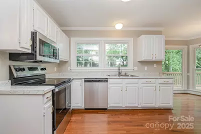 7114 Kinsmore Lane, Charlotte, NC 28269 - Photo 7