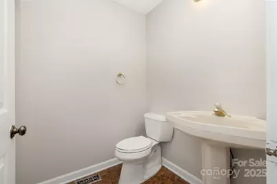 7114 Kinsmore Lane, Charlotte, NC 28269 - Photo 15