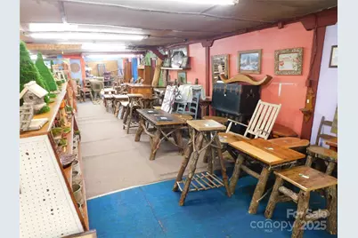 4294 Linville Falls Highway, Newland, NC 28657 - Photo 15