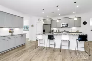 13140 Sudwick Ln, Charlotte, NC 28278 - Photo 7