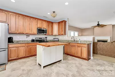 1817 Tradd Avenue, Clover, SC 29710 - Photo 25