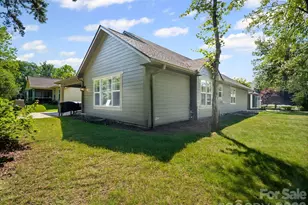 10 Gray Wolf Ln, Hendersonville, NC 28792 - Photo 31