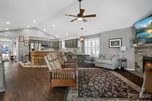 10 Gray Wolf Ln, Hendersonville, NC 28792 - Photo 19