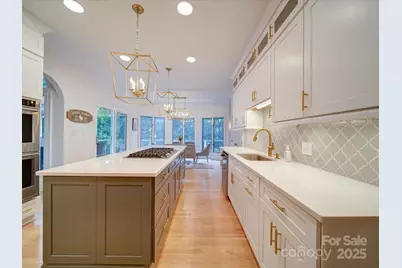 15708 Eagleview Drive, Charlotte, NC 28278 - Photo 9