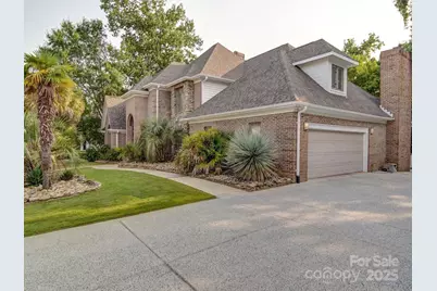 15708 Eagleview Drive, Charlotte, NC 28278 - Photo 3