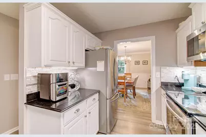 110 Spring Path, Hendersonville, NC 28739 - Photo 13