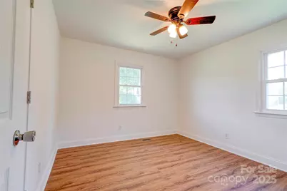 231 London Road, Lawndale, NC 28090 - Photo 17