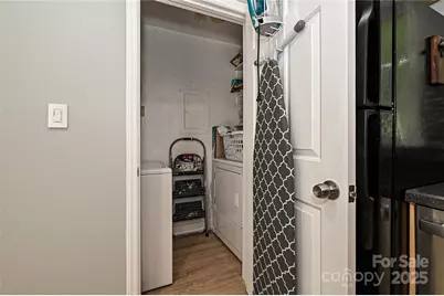 433-68 W 8th Street, Charlotte, NC 28202 - Photo 11