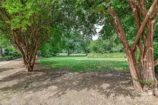 433-68 W 8th St, Charlotte, NC 28202 - Photo 21