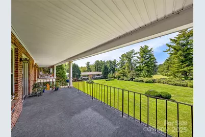 410 Golf View Condo Lane #2D, Hendersonville, NC 28739 - Photo 7