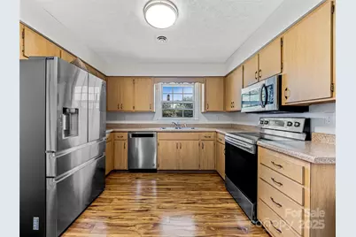 410 Golf View Condo Lane #2D, Hendersonville, NC 28739 - Photo 11