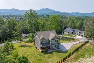 17 Baxter Woods Ln, Candler, NC 28715 - Photo 1