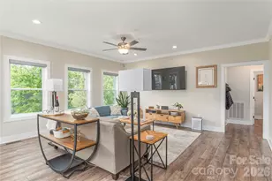 17 Baxter Woods Ln, Candler, NC 28715 - Photo 9