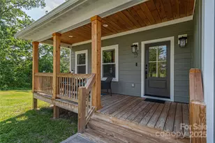 17 Baxter Woods Ln, Candler, NC 28715 - Photo 3