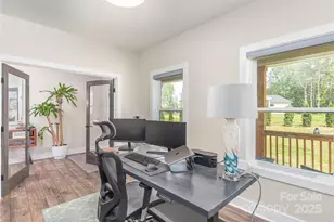 17 Baxter Woods Ln, Candler, NC 28715 - Photo 7