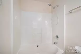 210 Linville Ct, Bessemer City, NC 28016 - Photo 15