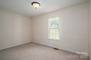 210 Linville Ct, Bessemer City, NC 28016 - Photo 11