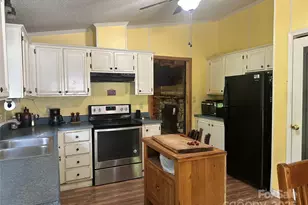 193 Green Cove Rd, Bakersville, NC 28705 - Photo 9