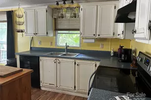 193 Green Cove Rd, Bakersville, NC 28705 - Photo 11