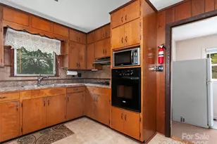 167 Panorama Dr, Franklin, NC 28734 - Photo 9