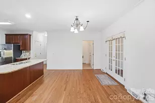 8044 Hawk Crest Ct, Charlotte, NC 28270 - Photo 17