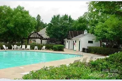 4492 Antelope Lane, Charlotte, NC 28269 - Photo 11