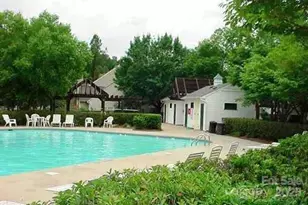 4492 Antelope Ln, Charlotte, NC 28269 - Photo 11