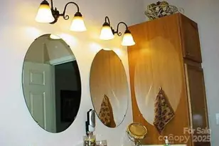 4492 Antelope Ln, Charlotte, NC 28269 - Photo 9