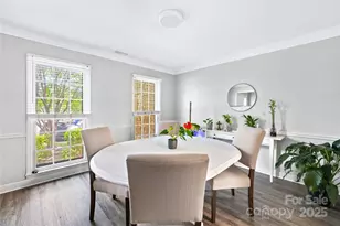 7528 Red Oak Ln, Charlotte, NC 28226 - Photo 9